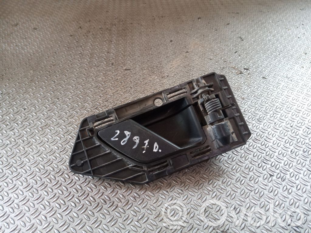 Manecilla interna puerta delantera   9621422877