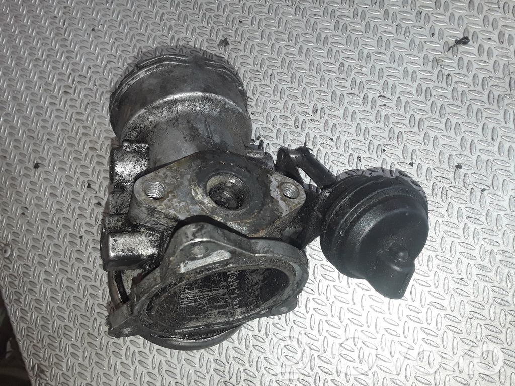 Válvula EGR   038129637A