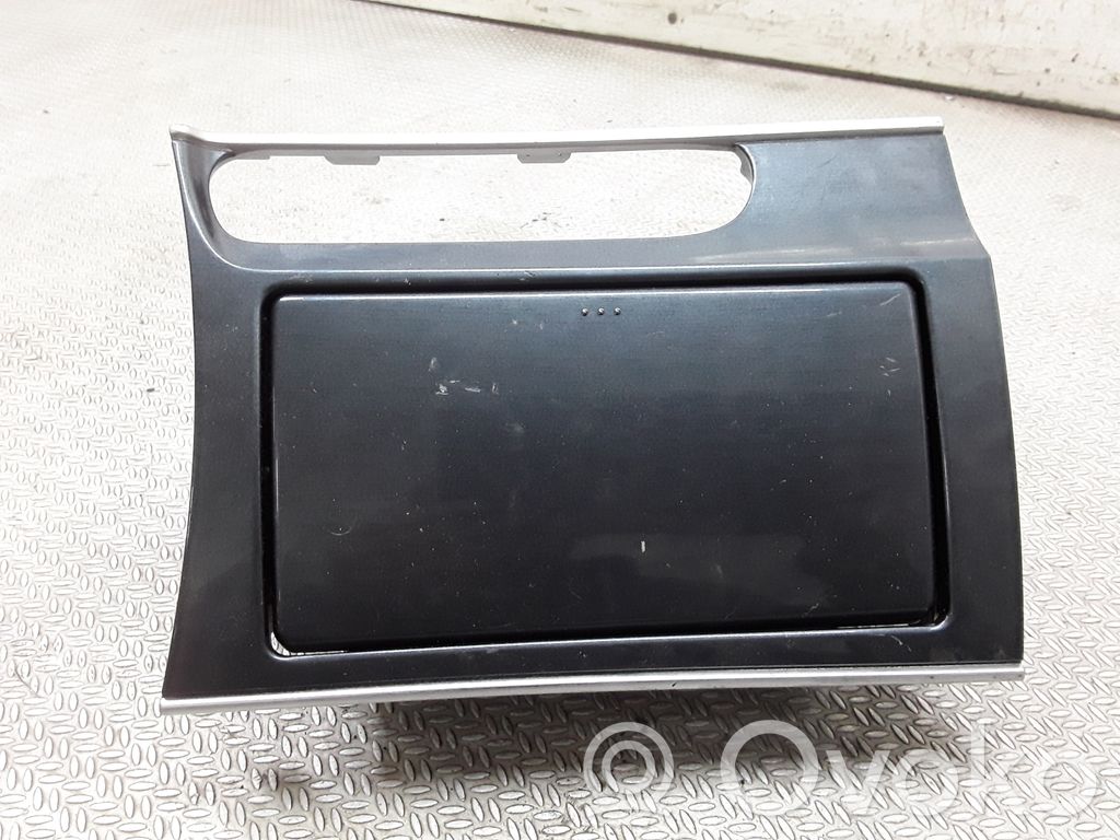 Mazda 6 Cup holder front 