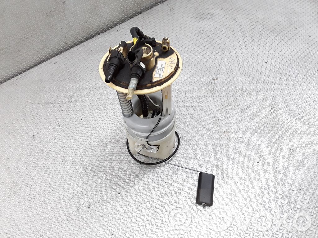 Bomba interna de combustible   A4544700094,MN135000