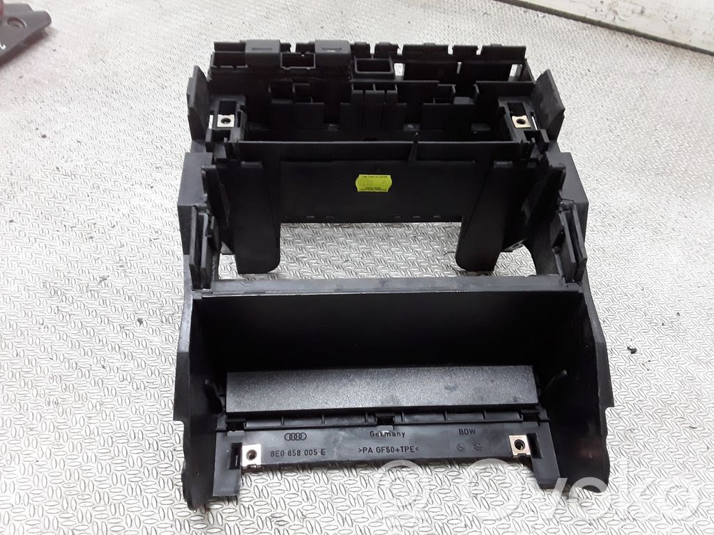 Audi A4 S4 B7 8E 8H Otras partes del panel de instrumentos 