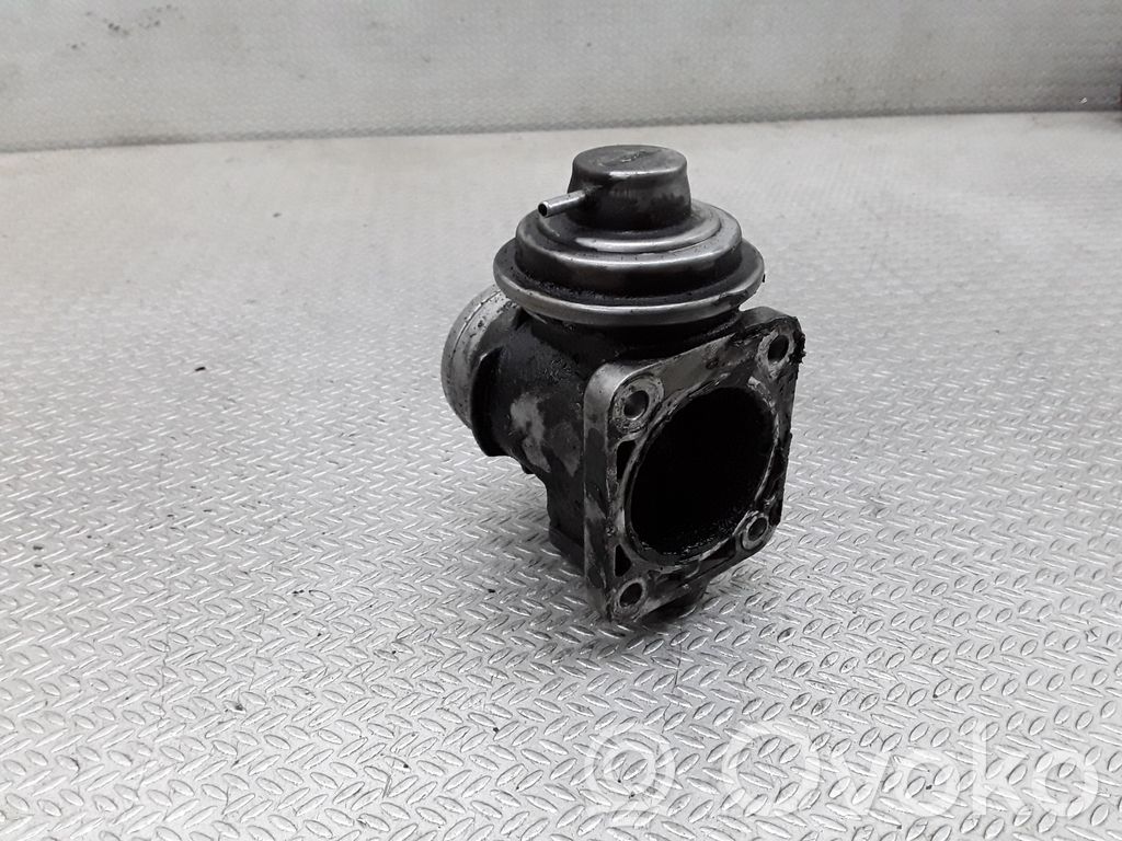 BMW 5 E39 EGR vārsts 