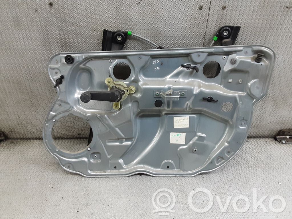 Volkswagen Polo Manualny podnośnik szyby drzwi przednich 