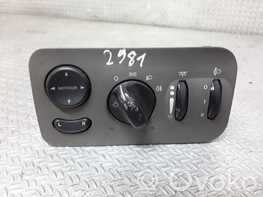 Chrysler Voyager Light switch 