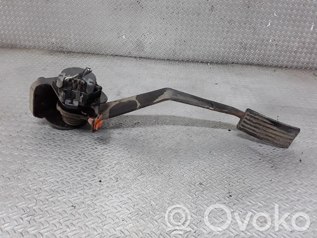 Gaspedal   SAB101390