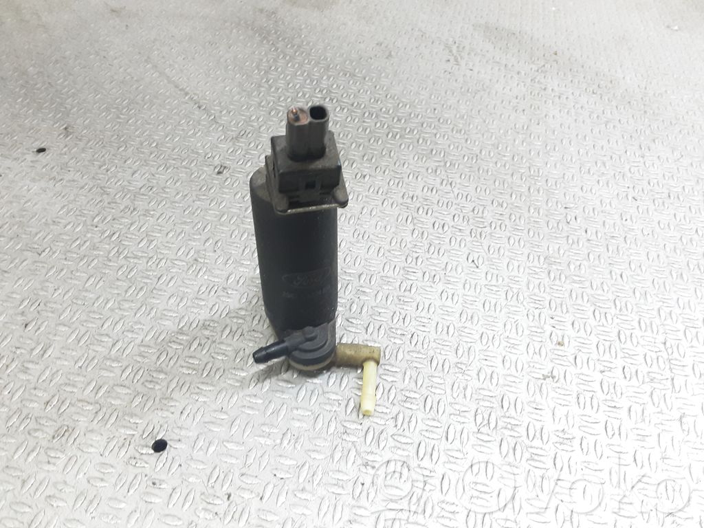 Mazda 2 Windscreen/windshield washer pump 
