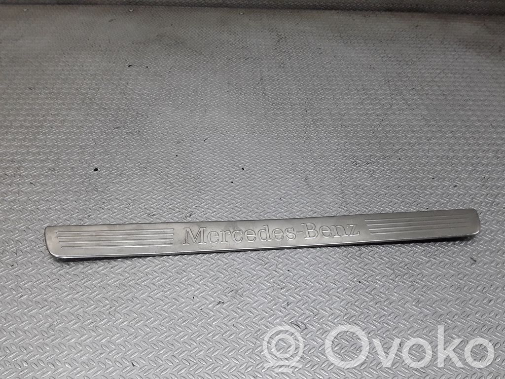 Mercedes-Benz A W176 Capac prag față