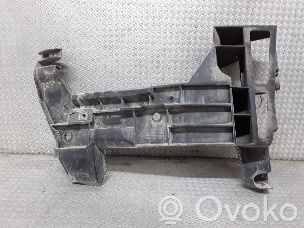 Rear bumper mounting bracket   7700352211