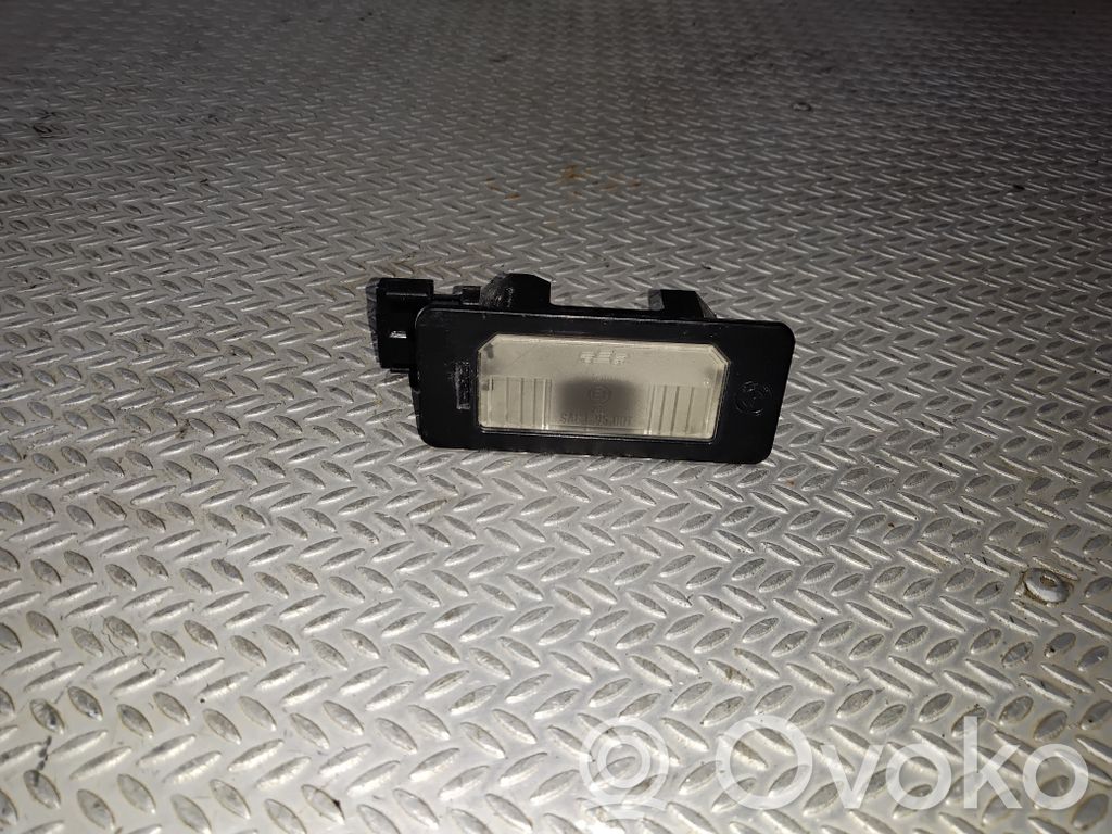 Number plate light   63268372001