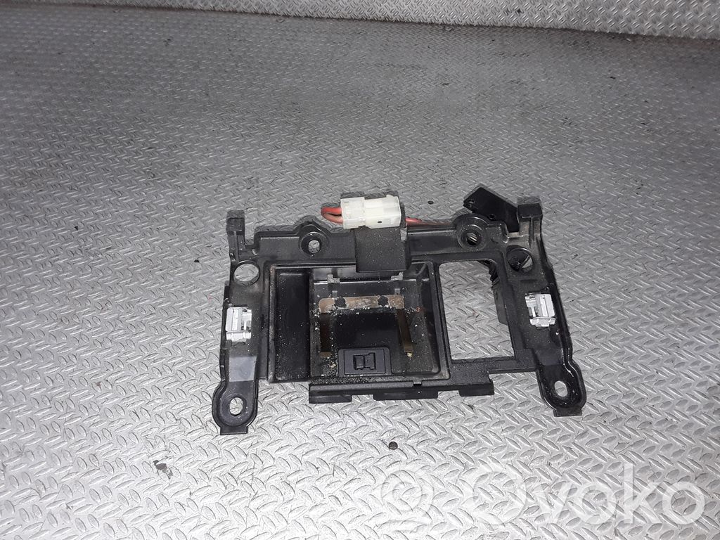 Car ashtray   314250100