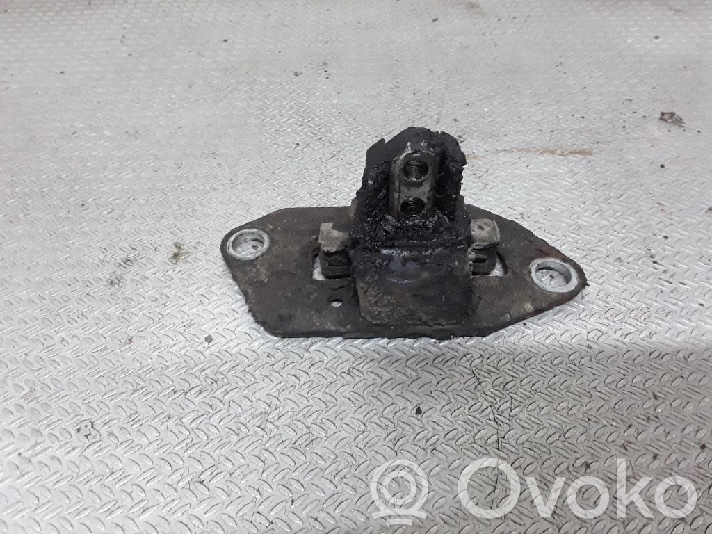 Soporte de montaje del motor