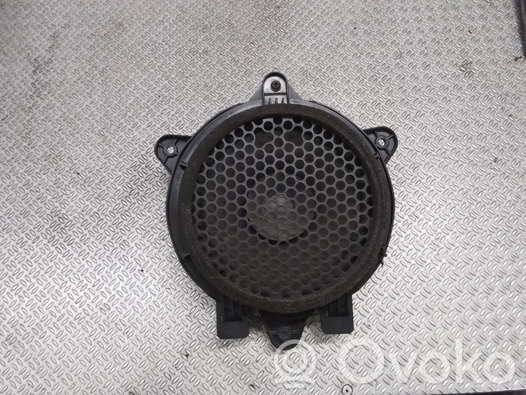 Chrysler Pacifica Rear door speaker 