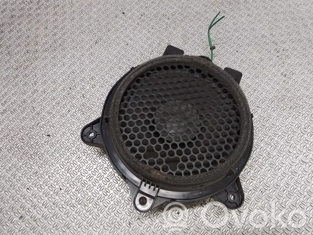 Chrysler Pacifica Rear door speaker 
