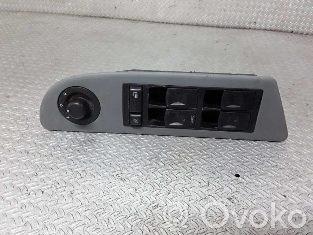 Dodge Durango Electric window control switch 