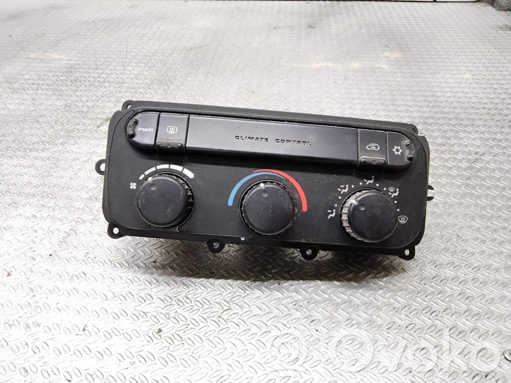 Chrysler Voyager Climate control unit 