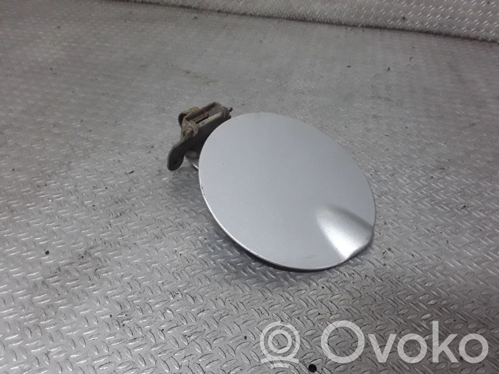 Polttoainesäiliön korkki   05076926AC