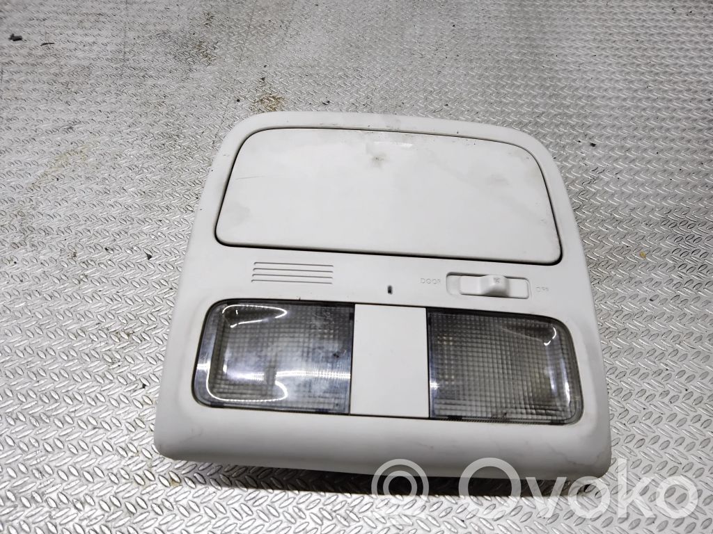 Subaru Forester SH Luz del asiento delantero 