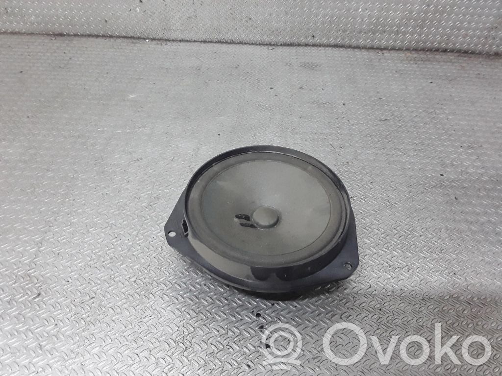 Fiat Ducato Etuoven kaiutin 
