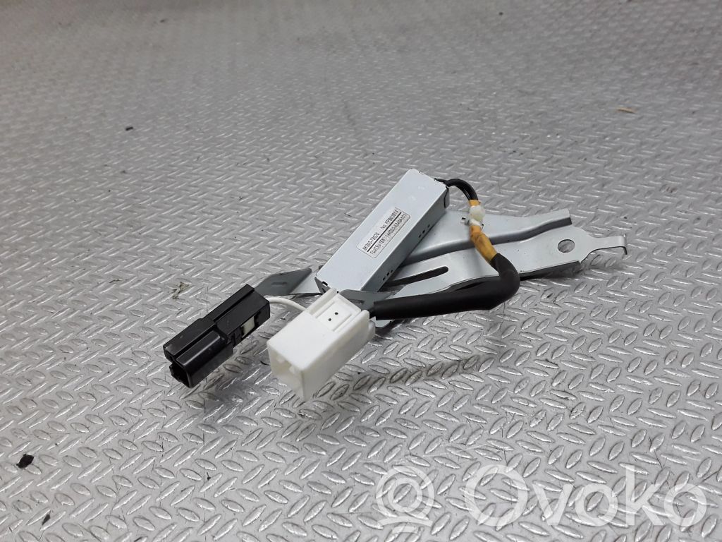 Lexus NX Antenos stiprintuvas 
