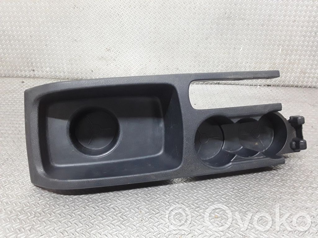 Ford Fiesta Hansikaslokeron keskikonsoli 