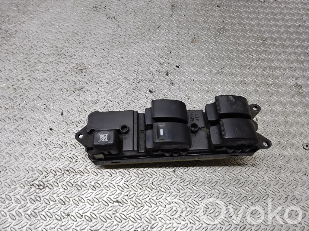 Mitsubishi Grandis Przyciski szyb 