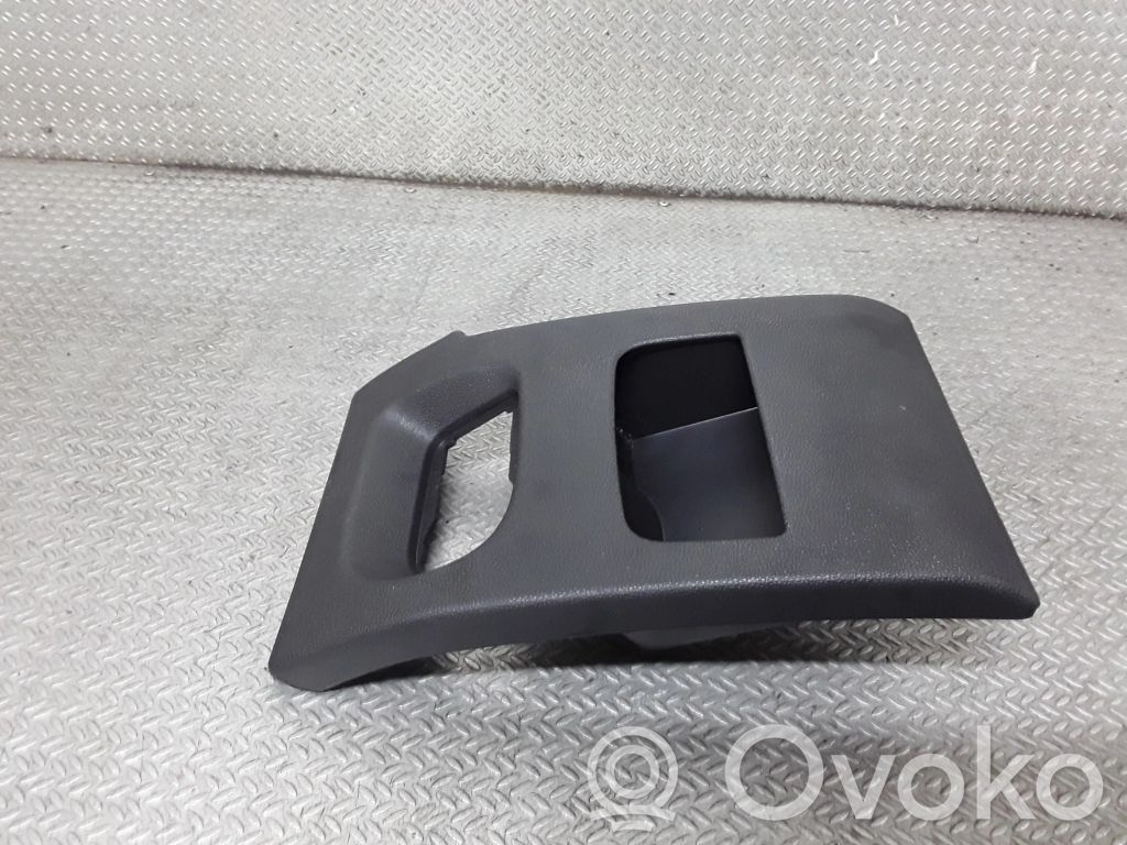 Dashboard lower bottom trim panel   13311820