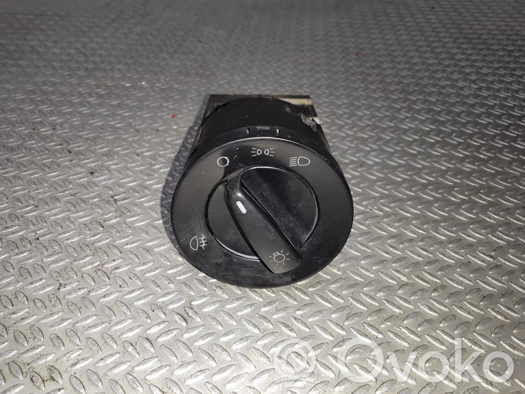Interruptor de luz   1C0941531