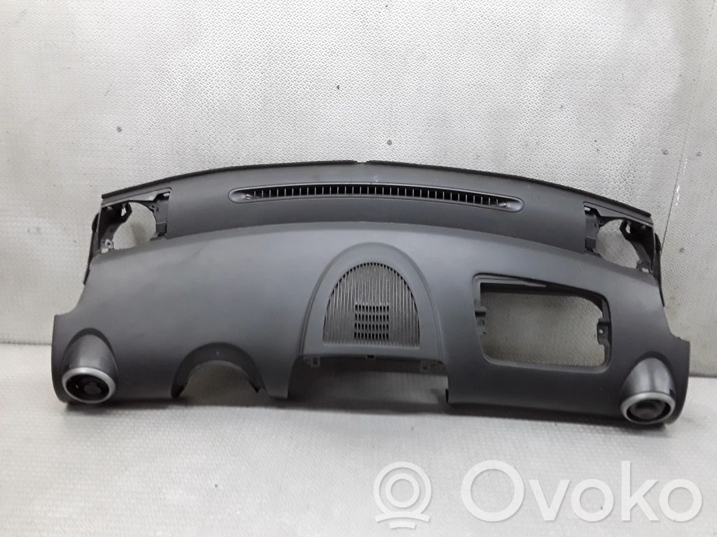 Toyota Aygo AB10 Панель 