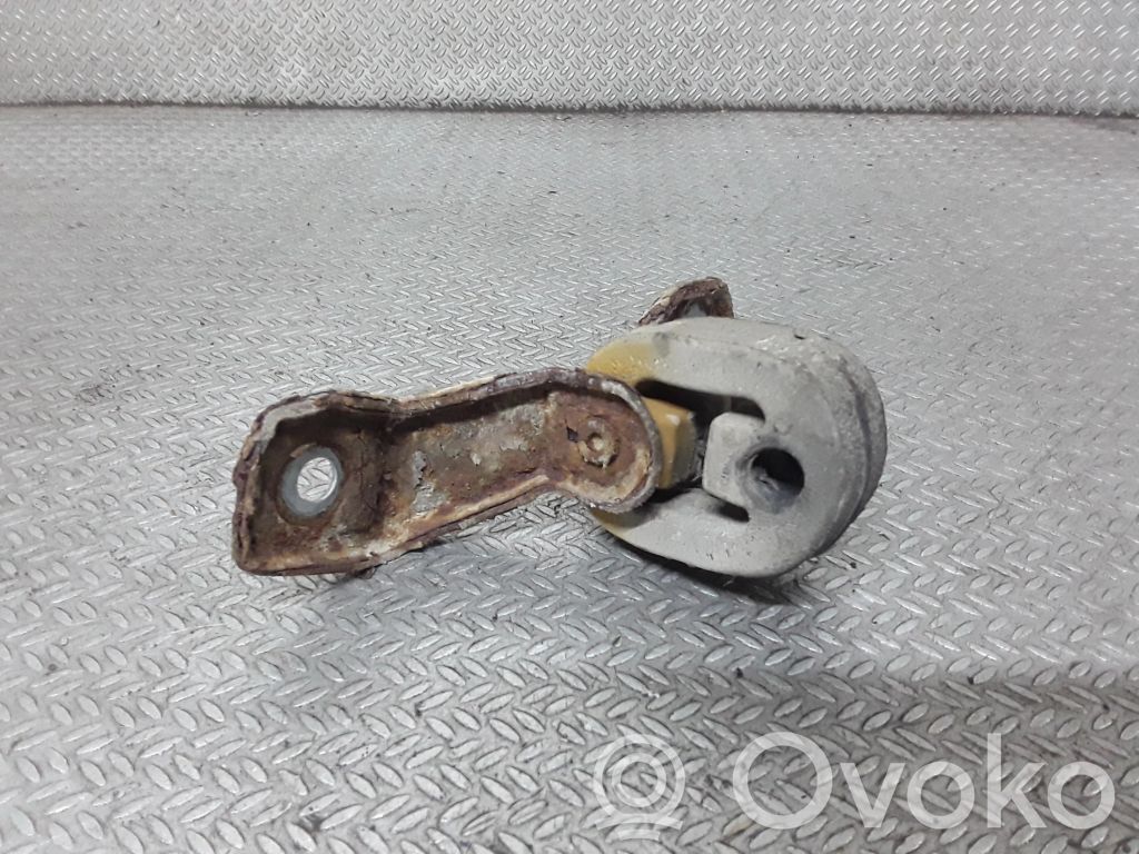 Audi A4 S4 B7 8E 8H Mocowanie / Uchwyt tłumika 
