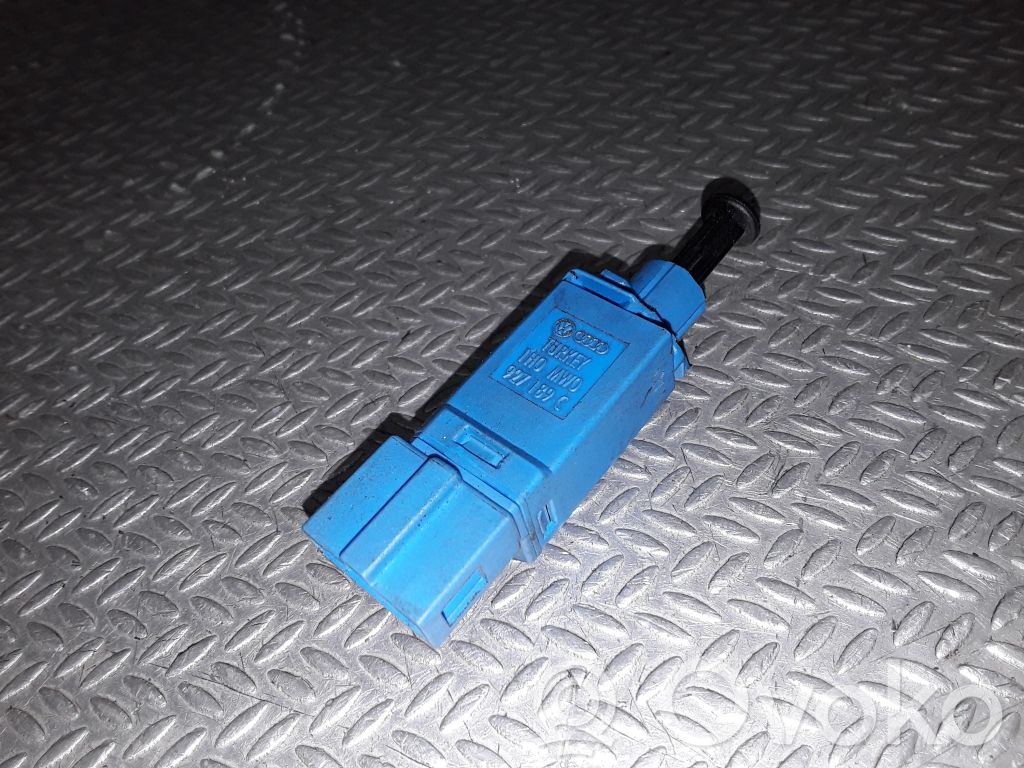 Volkswagen Transporter - Caravelle T4 Brake pedal sensor switch 