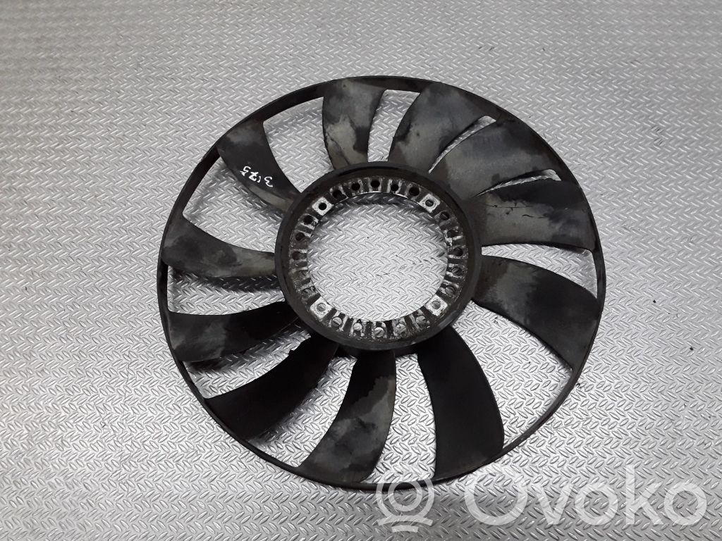 Impulsor de ventilador   058121301B