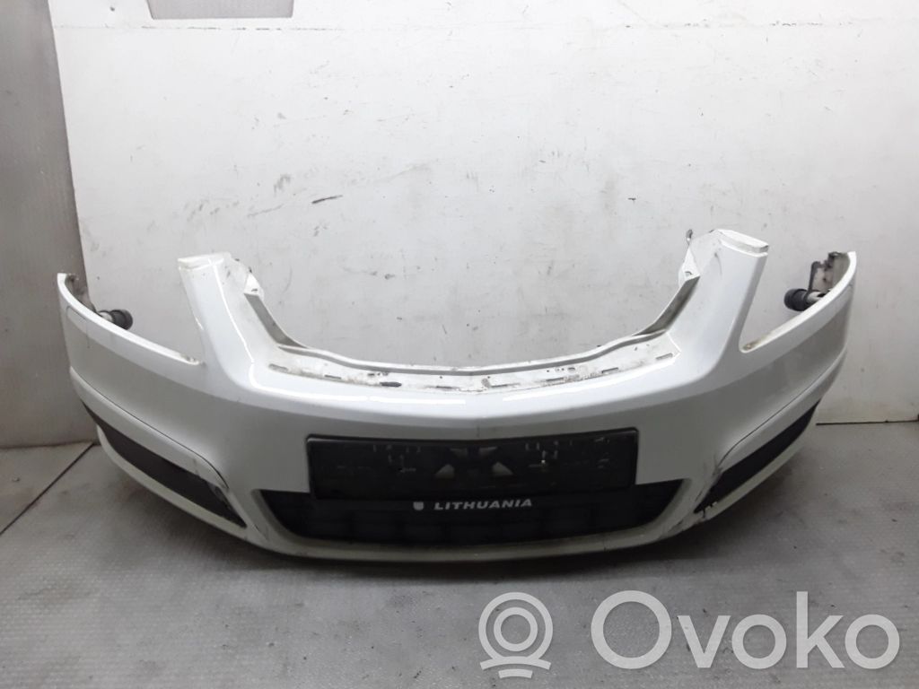 Opel Zafira B Front bumper 