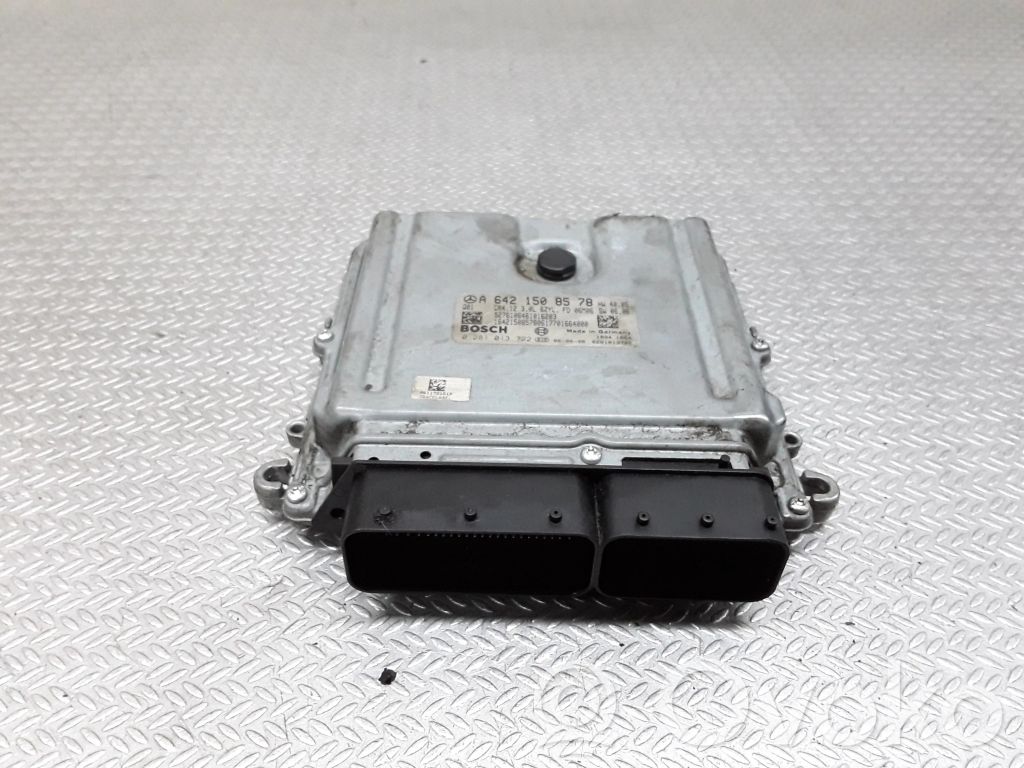 Mercedes-Benz E W211 Engine control unit/module 