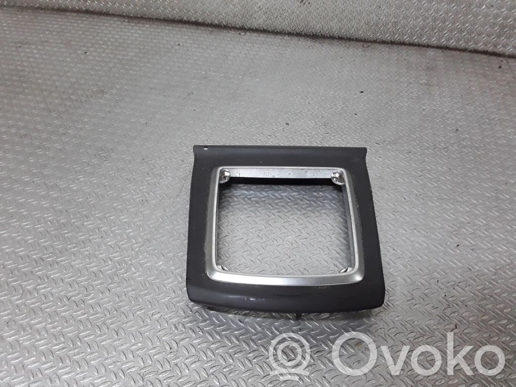 Ford Focus Ramka drążka zmiany biegów 