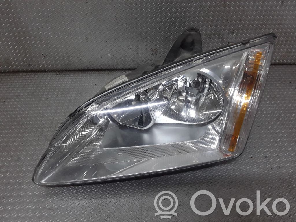 Ford Focus Headlight/headlamp 