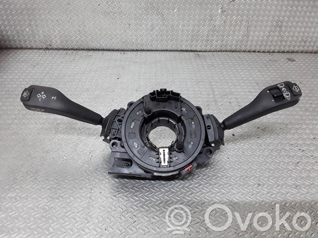 BMW 5 E39 Leva/interruttore dell’indicatore di direzione e tergicristallo 