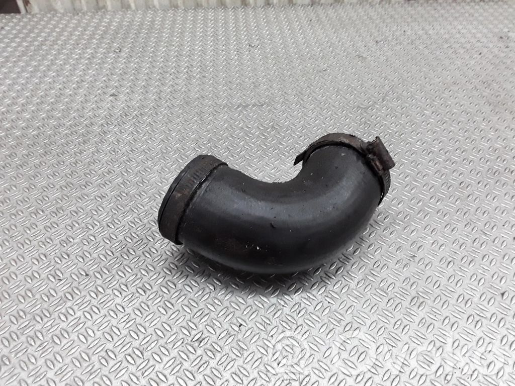 Intercooler hose/pipe