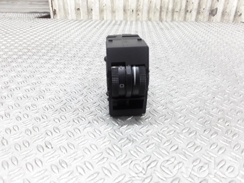 Audi A3 S3 8L Headlight level height control switch 