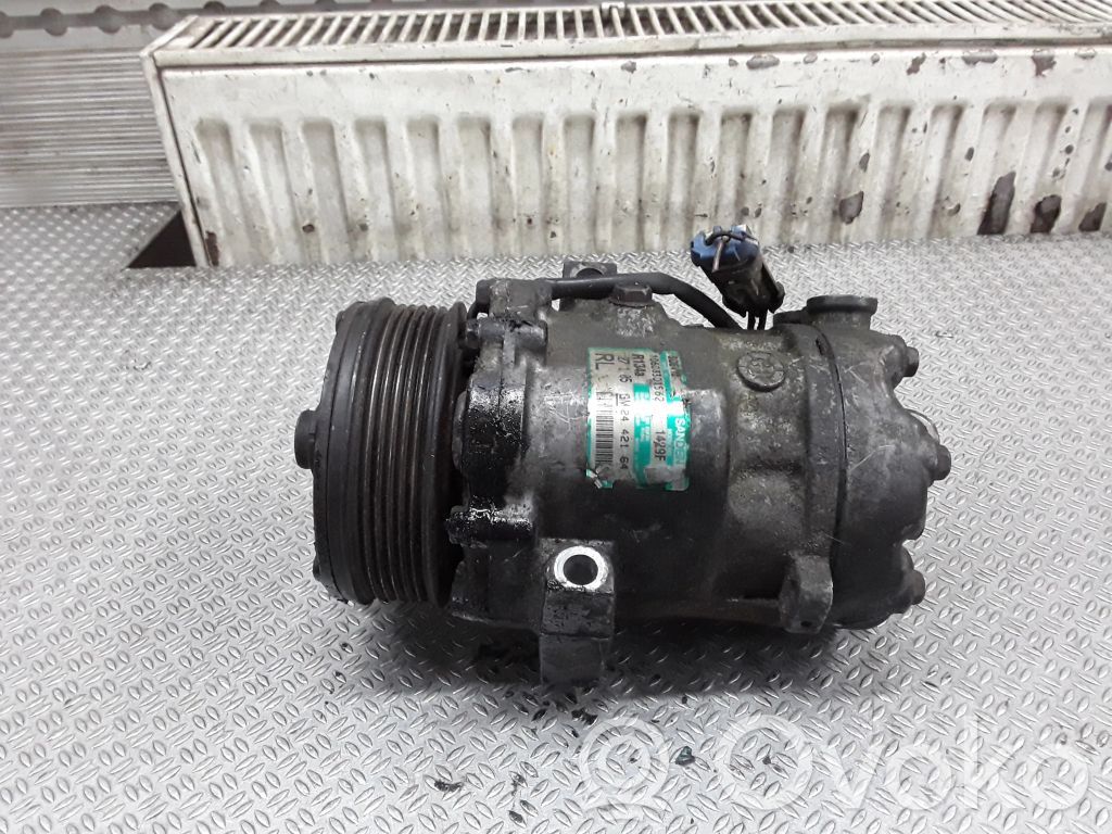 Klimakompressor Pumpe   2442164