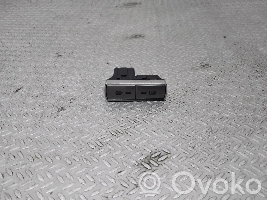 Ford S-MAX Windscreen/window heater switch 