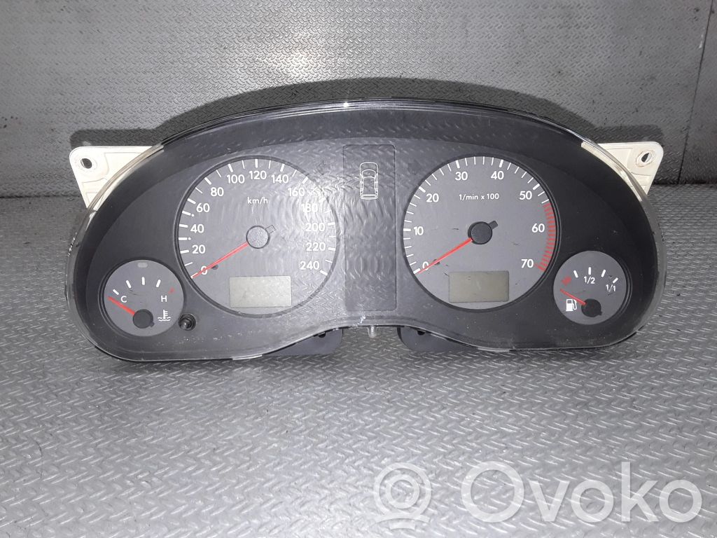 Seat Alhambra (Mk1) Vitezometru (grup de instrumente) 