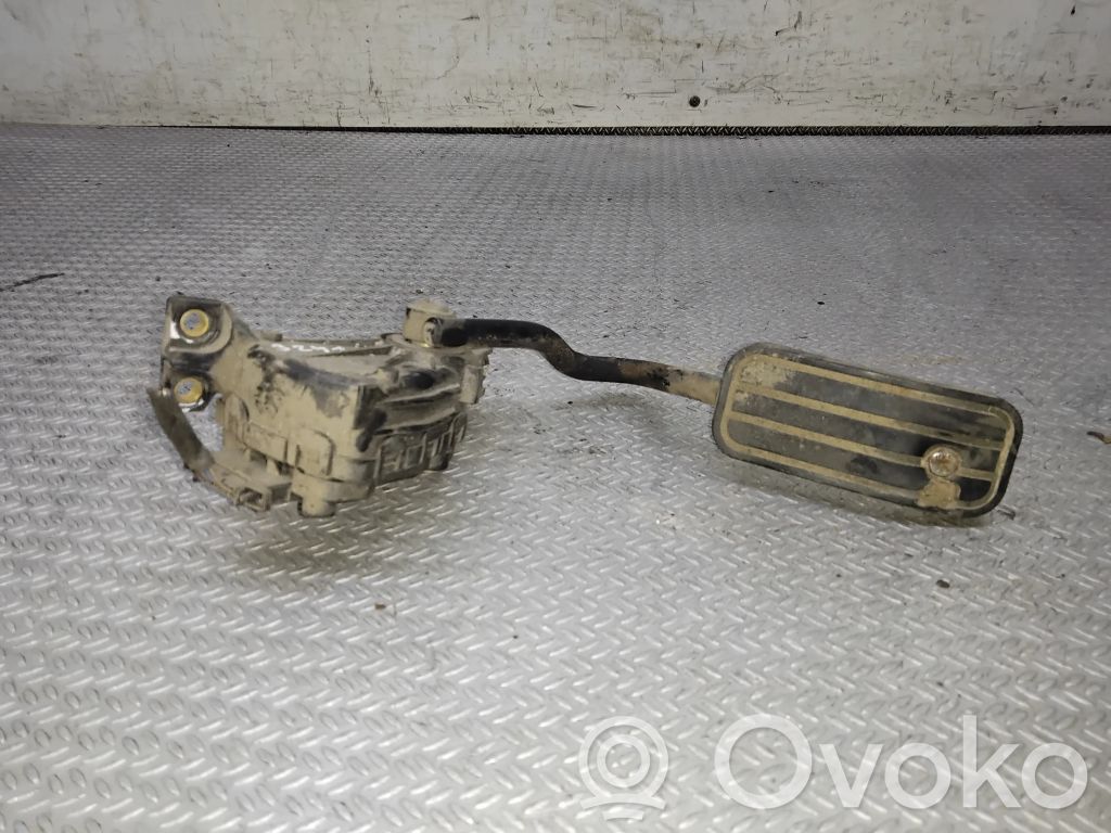 Akceleratoriaus pedalas   7M3721603B