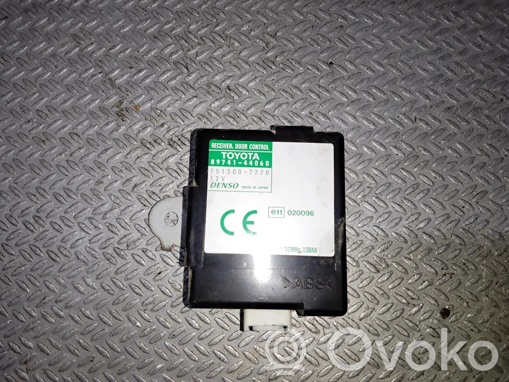 Toyota Avensis Verso Centralina/modulo chiusura centralizzata portiere