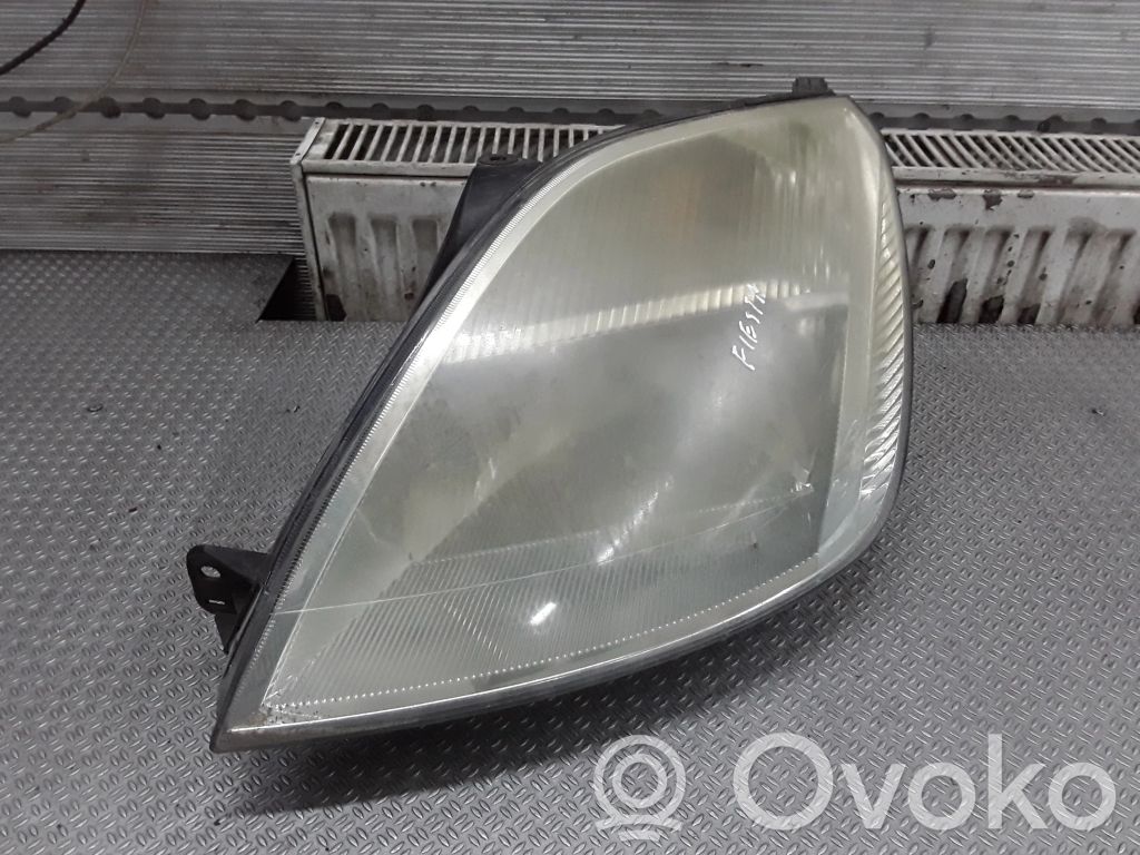 Ford Fiesta Headlight/headlamp 