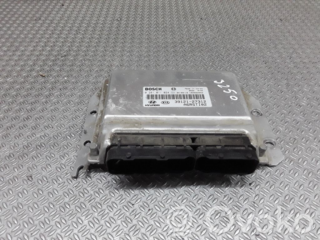 KIA Carens I Engine control unit/module 
