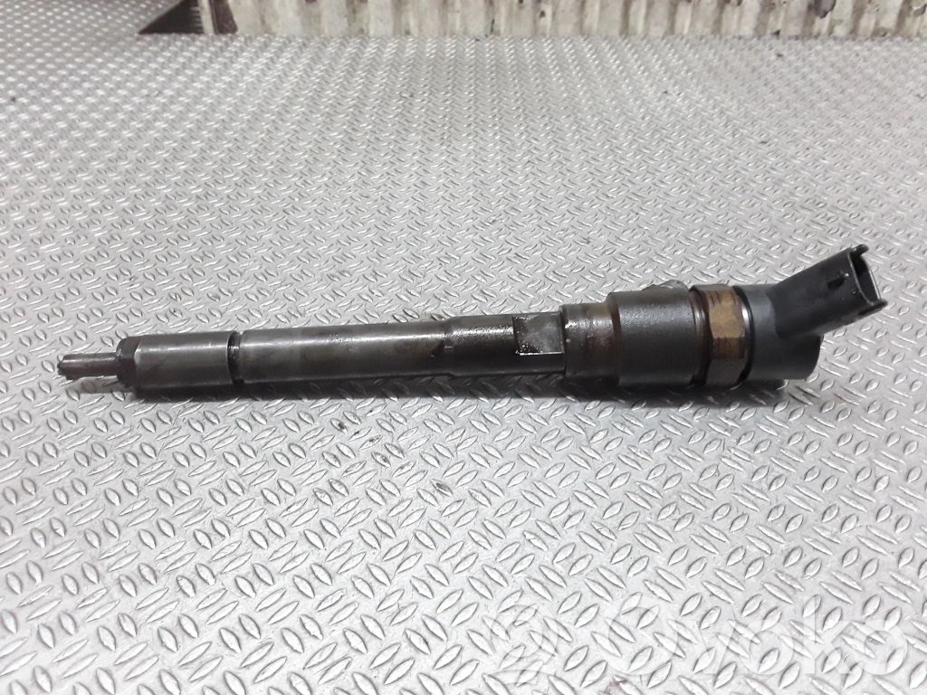 Injecteur de carburant   0445110258
