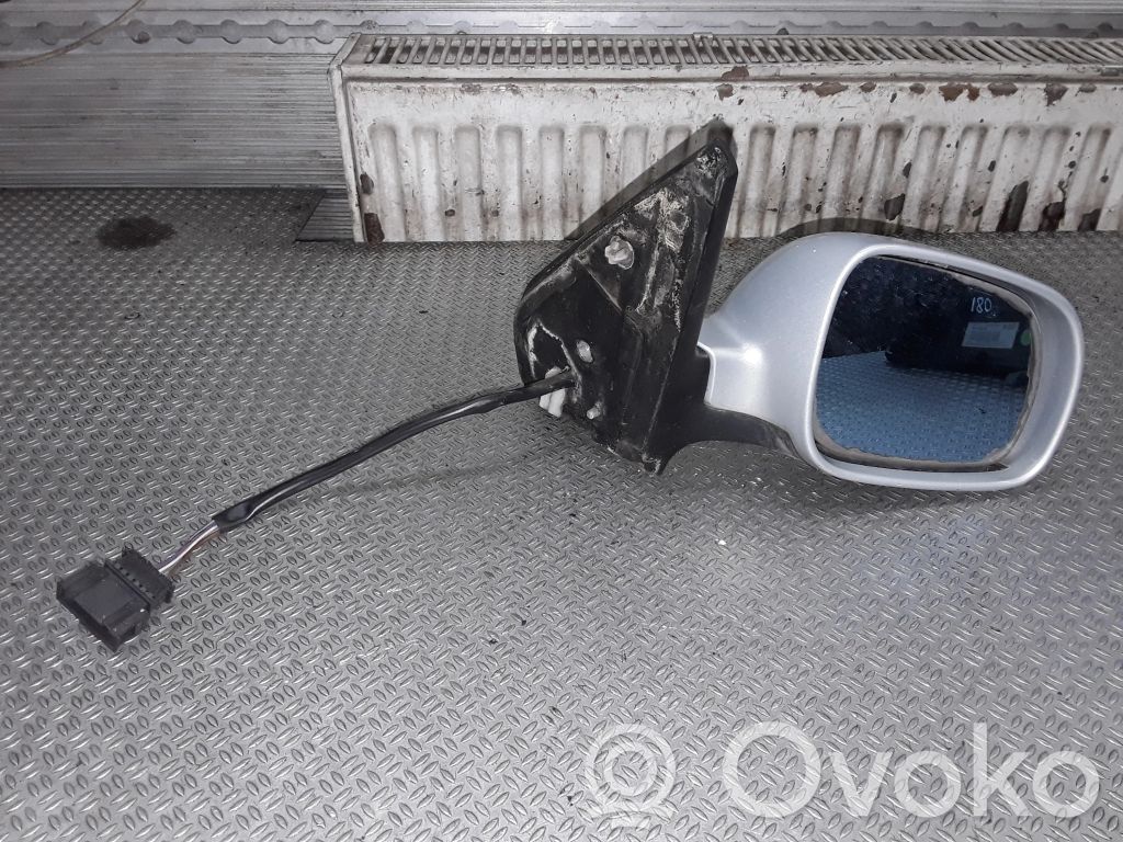 Espejo lateral eléctrico de la puerta delantera   E1010515