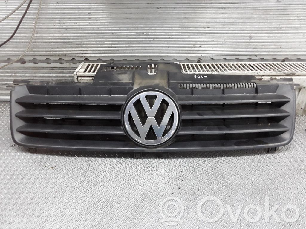 Volkswagen Polo Oberes Gitter vorne