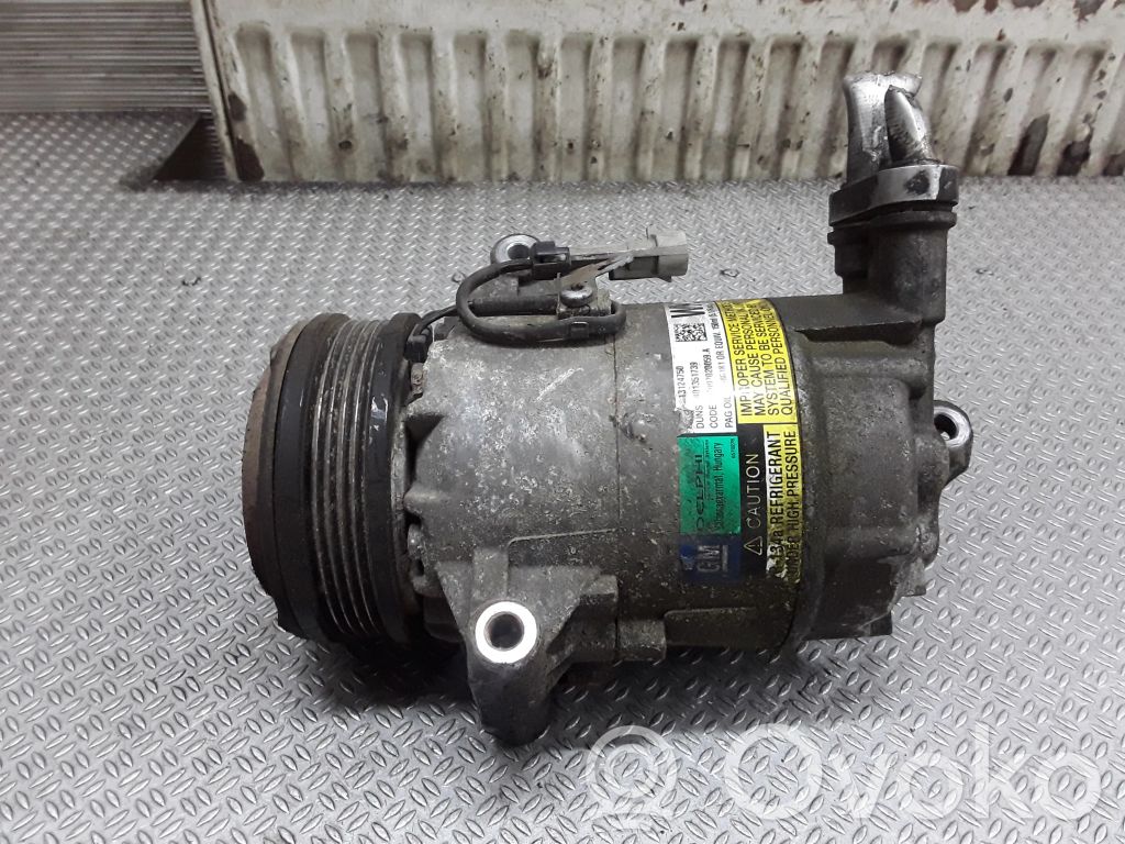 Ilmastointilaitteen kompressorin pumppu (A/C)   13124750