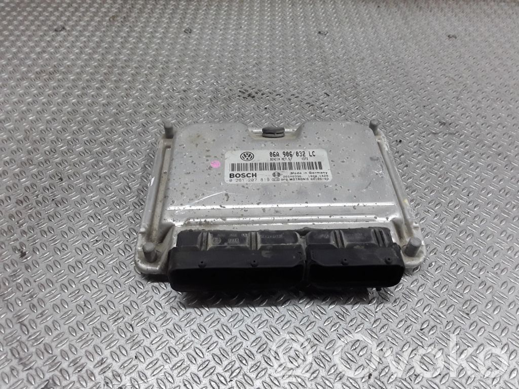Skoda Octavia Mk1 (1U) Engine control unit/module 
